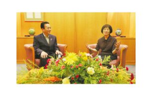 浜松市長 鈴木康友氏×直木賞作家 恩田陸氏の特別対談を実施 第10回 浜松国際ピアノコンクール 開催特集